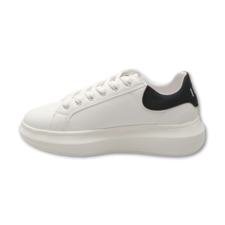 zapatillas con icono - En blanco y negro