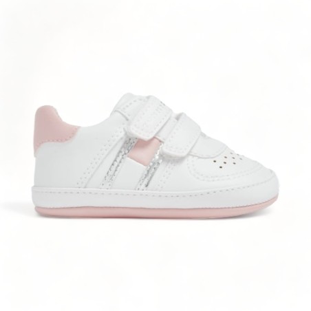 Tommy Hilfiger shoes - White